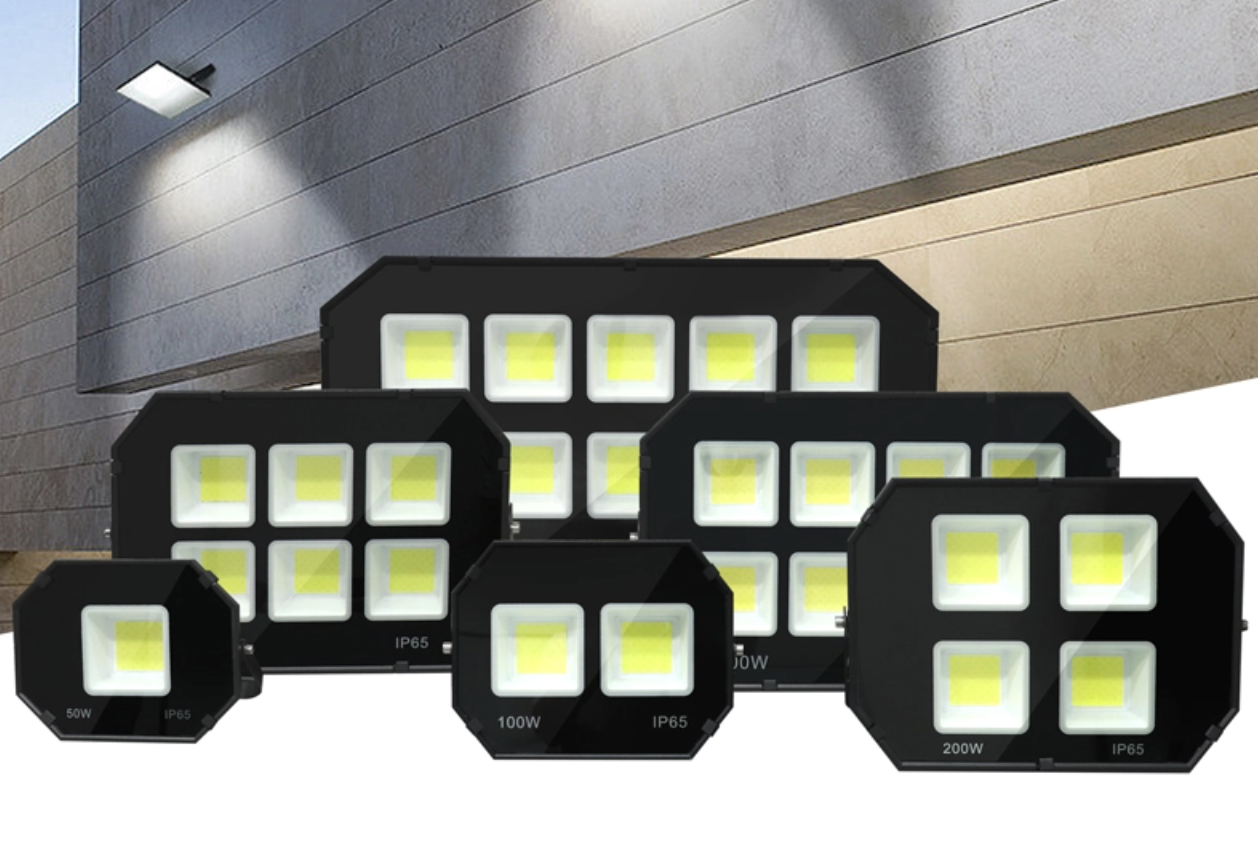 Obrotowe światło powodziowe o 180 stopni